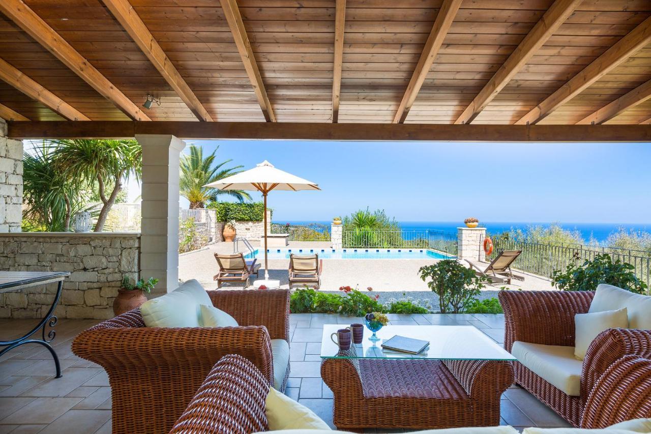 Belvedere Villas Prasiai Exteriör bild