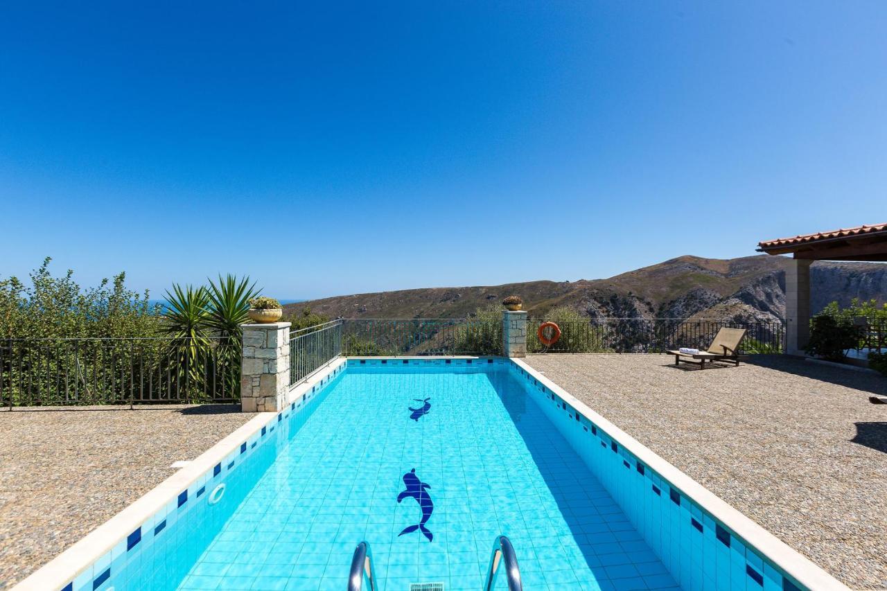 Belvedere Villas Prasiai Exteriör bild