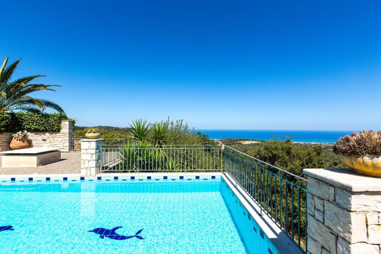 Belvedere Villas Prasiai Exteriör bild