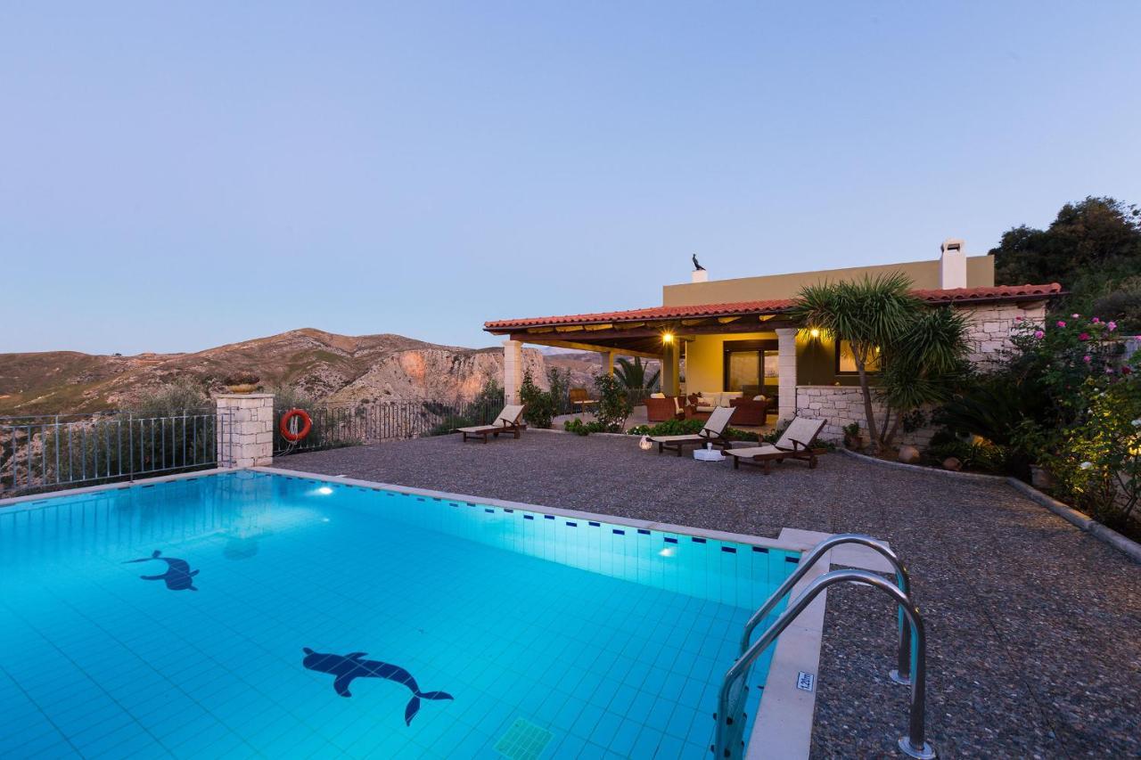 Belvedere Villas Prasiai Exteriör bild