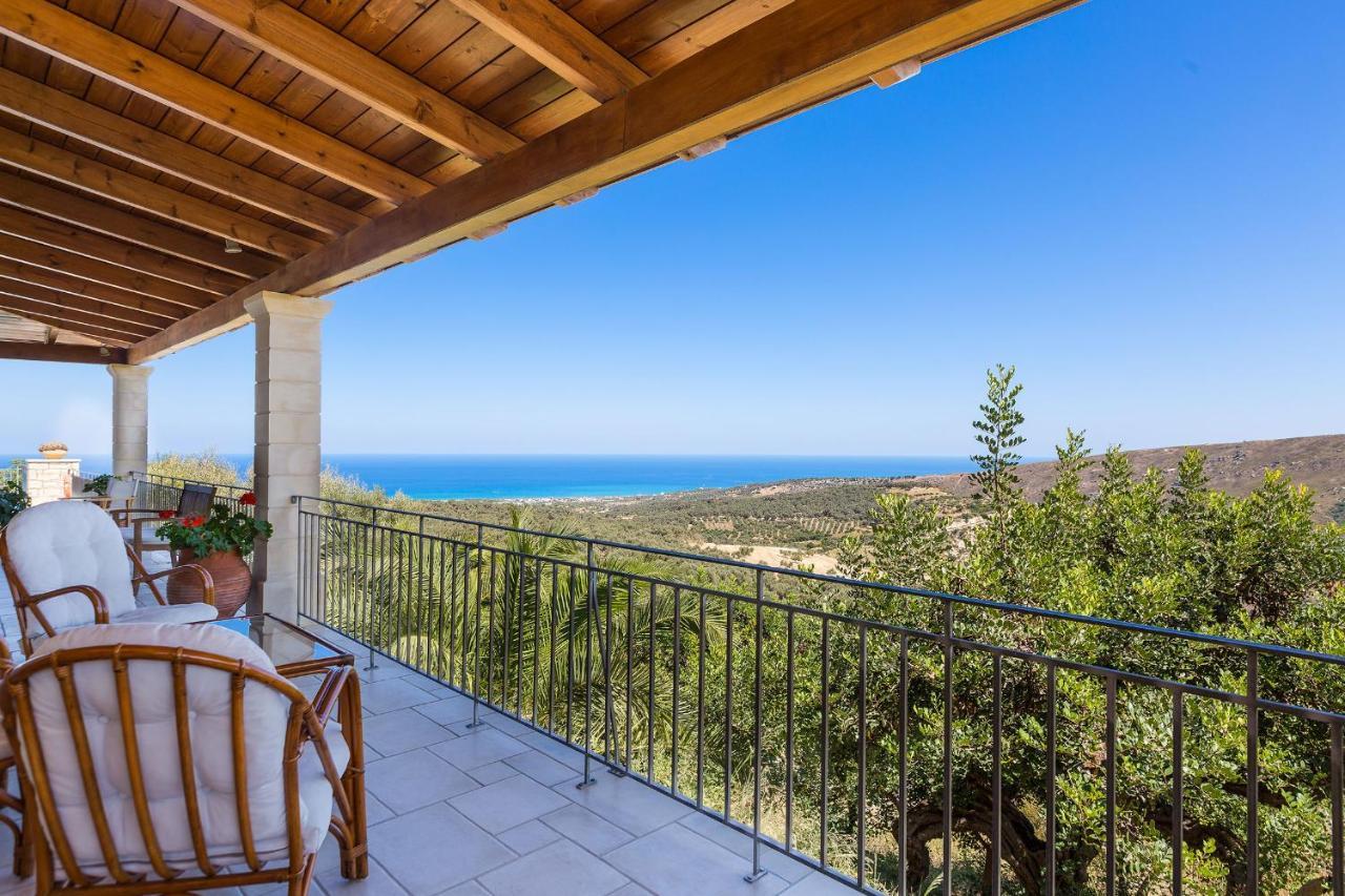 Belvedere Villas Prasiai Exteriör bild