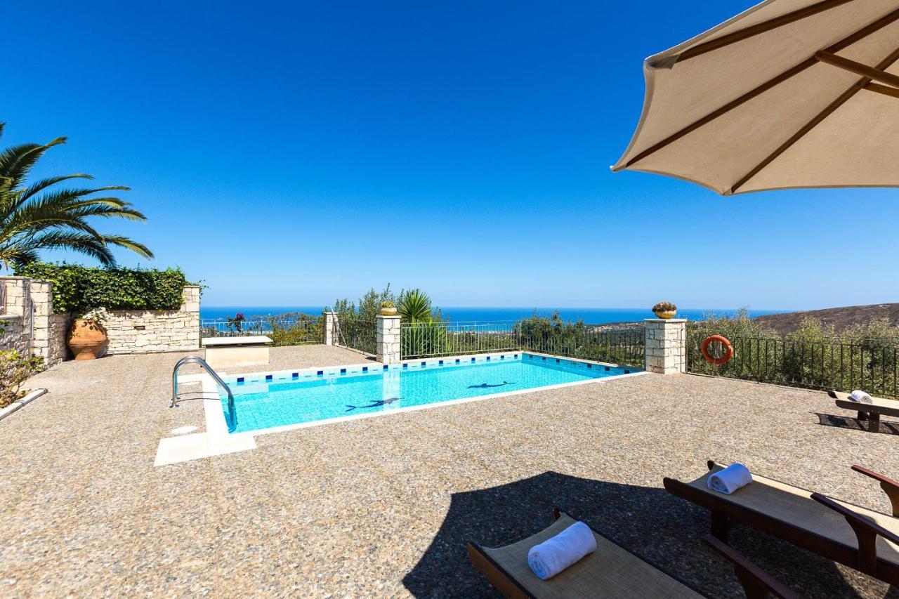 Belvedere Villas Prasiai Exteriör bild