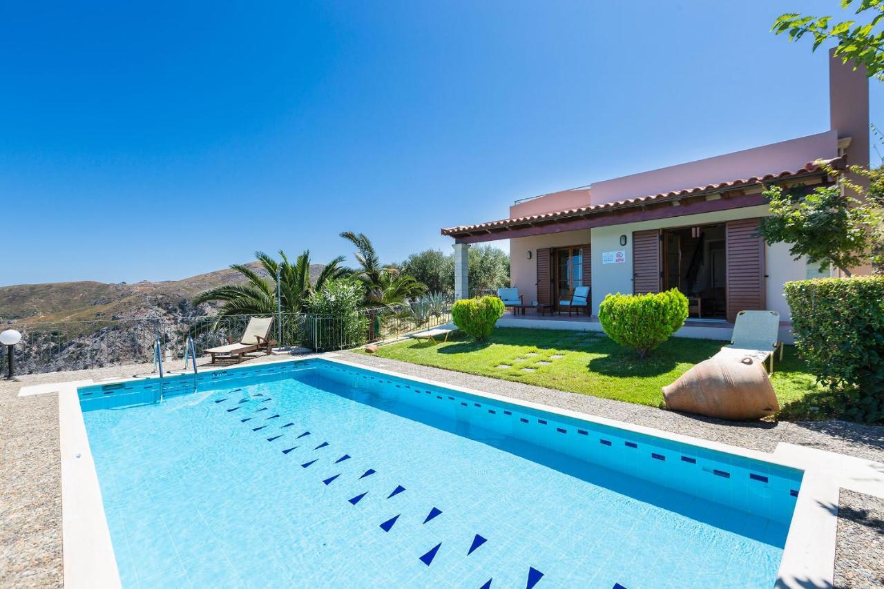 Belvedere Villas Prasiai Exteriör bild